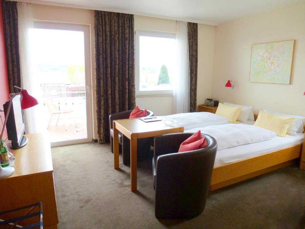 Hotel Alpenblick Garni Uberlingen Ruang foto